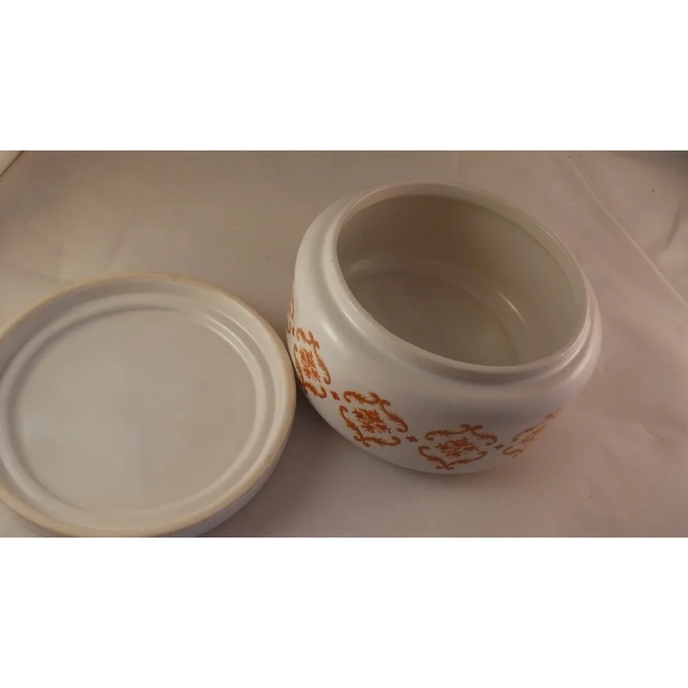 Ceramic‎ porcelain dish designed exclusively for Parfums Rochas vanity jewel box